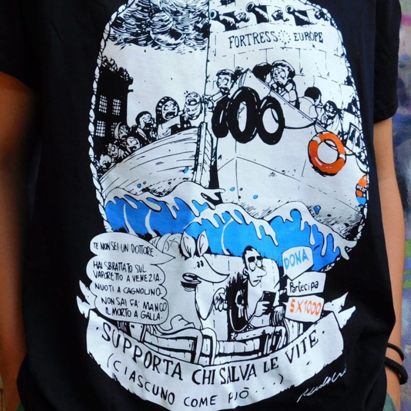 T-shirt “Fortress Europe” – Zerocalcare (Edizione limitata)